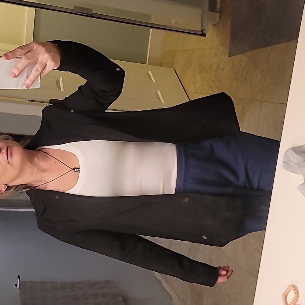 STUNNING PRETTY LITTLE THING 80s SINGLE BREAST single button black BLAZER